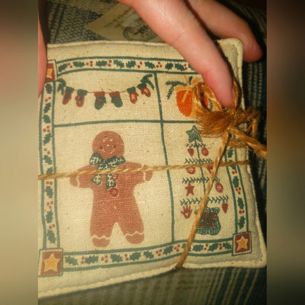 Spiced mug mats